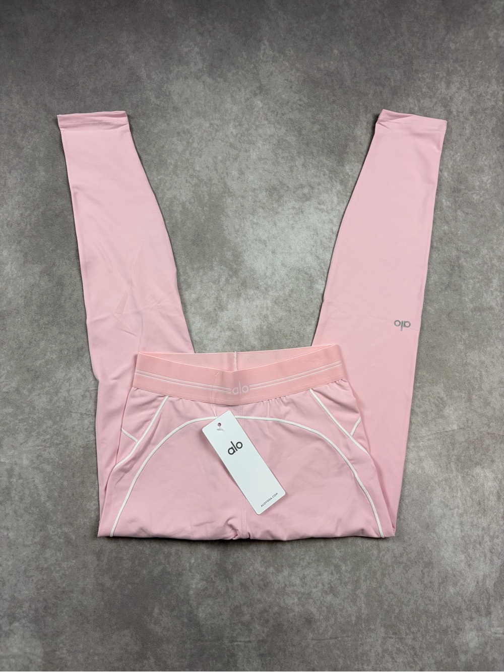 Alo Women’s Pink Seam-Trim Sports Bra and Legging Set XS - Picture 3 of 4